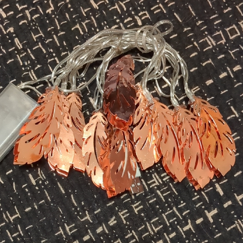 Set Of Ten Elegant Rose Gold Feather Lights
